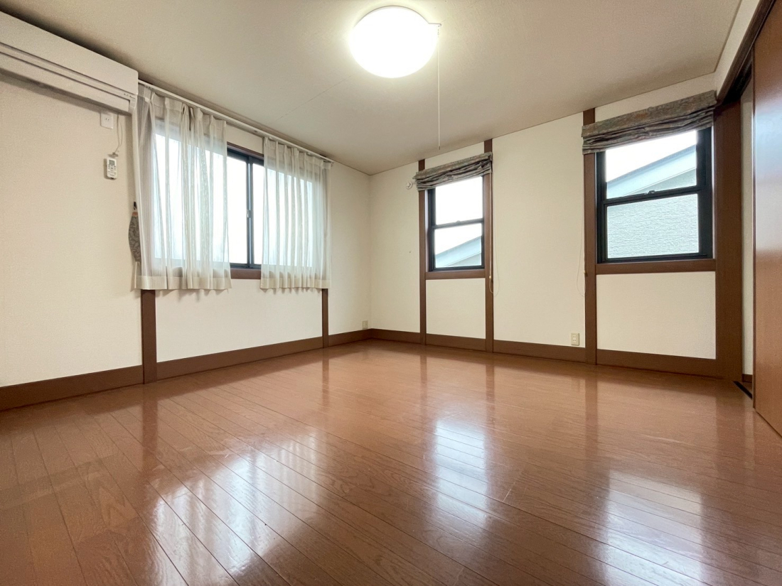 �V�����V���s�����擌�o�����̒��È�ˌ��Ă̗m��