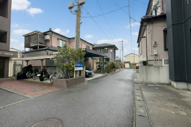 �V�����V���s�����擌�o�����̒��È�ˌ��Ă̑O�ʓ��H�܂ތ��n�ʐ^