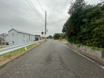 �V�����V���s����V�ʐ�1���ڂ̓y�n�̑O�ʓ��H�܂ތ��n�ʐ^