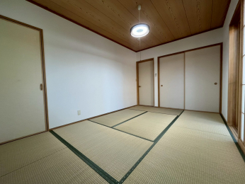 �V�����V���s����L�y3���ڂ̒��È�ˌ��Ẵ��r���O�ȊO�̋���