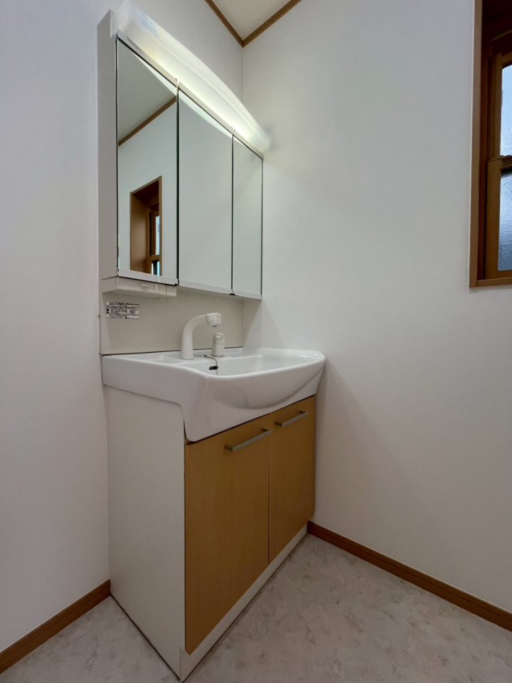 �V�����V���s����L�y3���ڂ̒��È�ˌ��Ă̐��ʑ�E���ʏ�