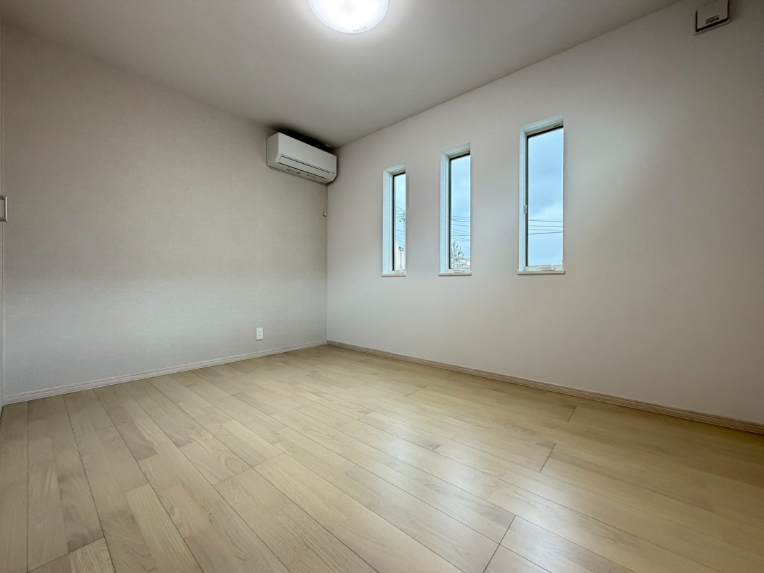 �V�����V���s��掵���̒��È�ˌ��Ẳ摜