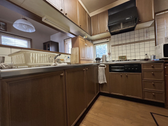 �V�����V���s���戧�J��3���ڂ̒��È�ˌ��ẴL�b�`��