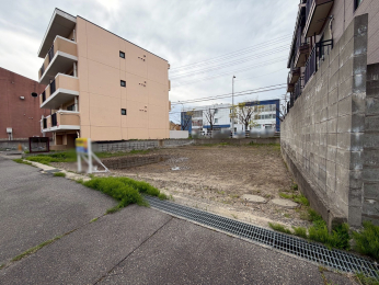 �V�����V���s������։����O1���ڂ̓y�n�̉摜