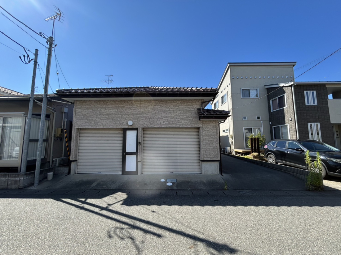 �V�����V���s�]���T�c���z3���ڂ̒��È�ˌ��Ă̌��n�O�ώʐ^