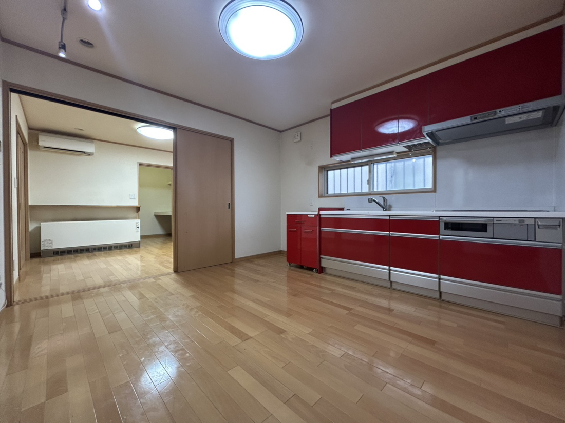 �V�����V���s�]���T�c���z3���ڂ̒��È�ˌ��Ẵ��r���O