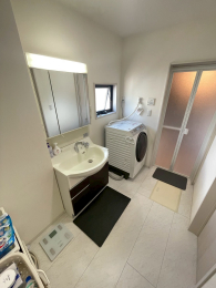 VVcsV4ڂ̒ÈˌẲ摜