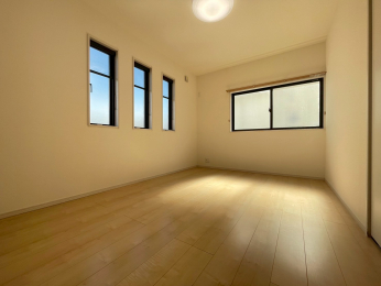 VVcsV4ڂ̒ÈˌẲ摜