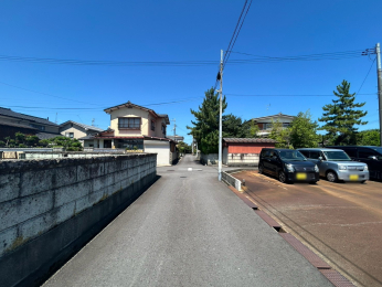 �V�����V���c�s�Β�3���ڂ̓y�n�̉摜
