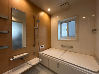 VVskʖ4ڂ̒ÈˌẲ摜