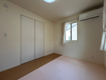 VVskʖ4ڂ̒ÈˌẲ摜