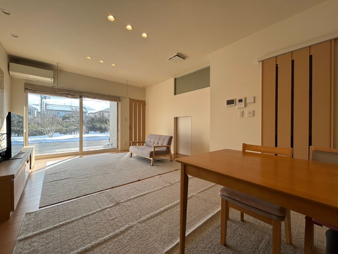 VVskʖ4ڂ̒ÈˌẲ摜