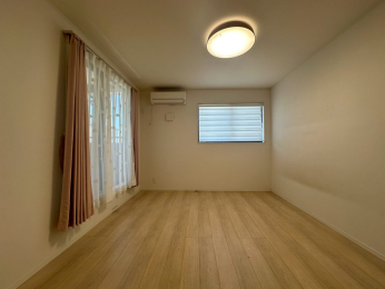 VVs]戮3ڂ̒ÈˌẲ摜