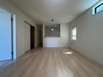 VVs]戮3ڂ̒ÈˌẲ摜