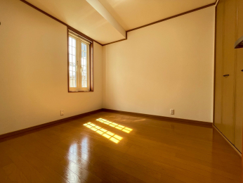 VVs݂2ڂ̒ÈˌẲ摜