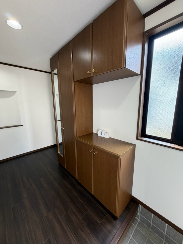 �V�����V���s������얜�㒬�̒��È�ˌ��Ă̌���