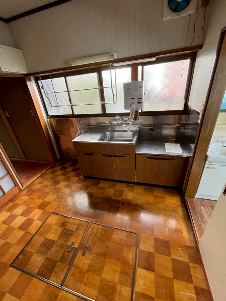 VVcszK3ڂ̒ÈˌẲ摜